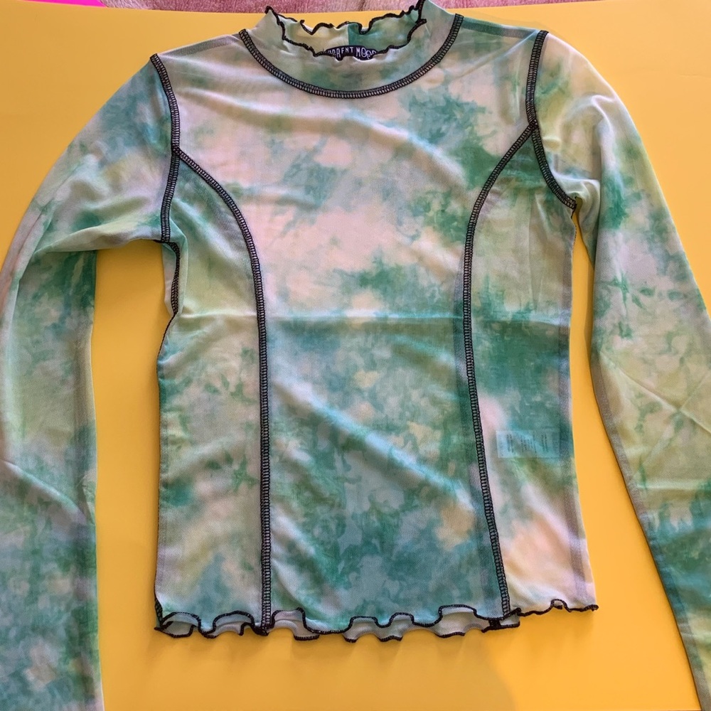 Green mesh top